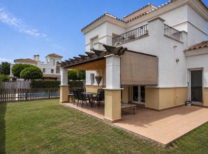 Villa · Wiederverkauf - La Torre Golf Resort · Murcia · Spanien