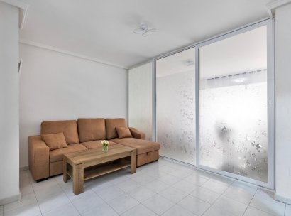 Appartement · Herverkoop - Torrevieja · Centro · Alicante · Spanje