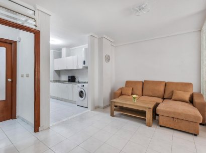 Appartement · Herverkoop - Torrevieja · Centro · Alicante · Spanje