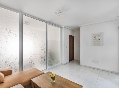 Appartement · Herverkoop - Torrevieja · Centro · Alicante · Spanje
