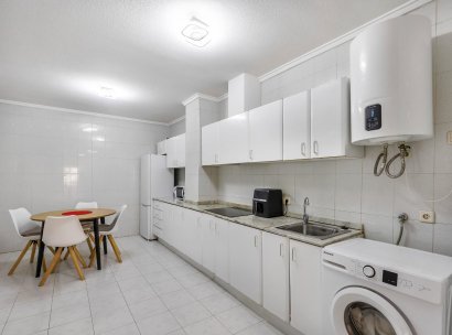 Appartement · Herverkoop - Torrevieja · Centro · Alicante · Spanje