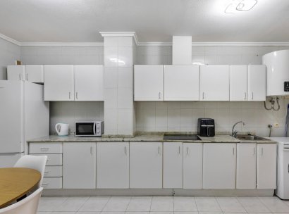 Appartement · Herverkoop - Torrevieja · Centro · Alicante · Spanje