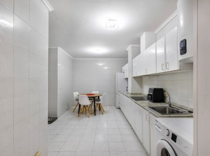 Appartement · Herverkoop - Torrevieja · Centro · Alicante · Spanje