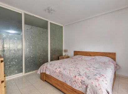 Appartement · Herverkoop - Torrevieja · Centro · Alicante · Spanje