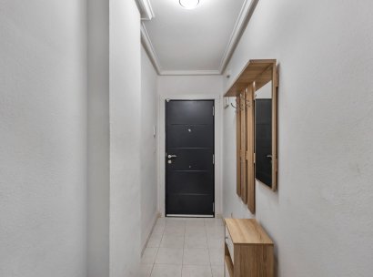 Appartement · Herverkoop - Torrevieja · Centro · Alicante · Spanje