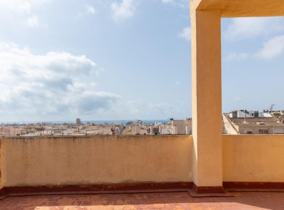 Appartement · Herverkoop - Torrevieja · Centro · Alicante · Spanje