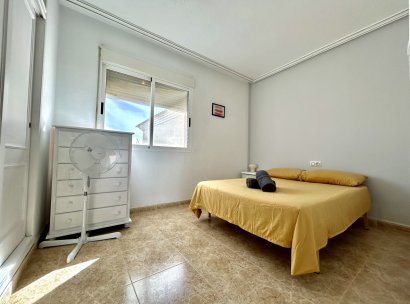 Villa · Herverkoop - Orihuela Costa · La Zenia · Alicante · Spanje