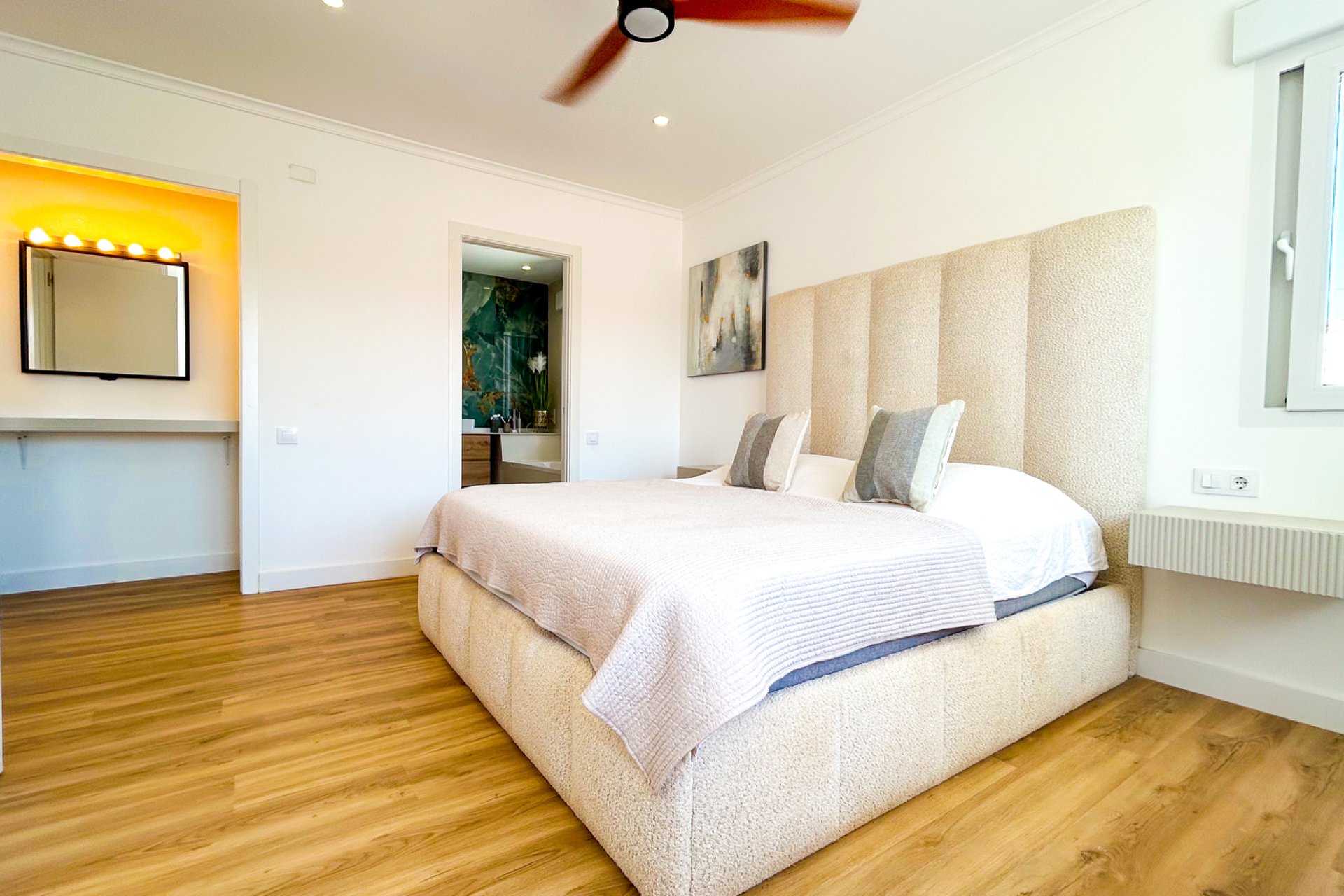 Resale - Villa - Mar de Cristal