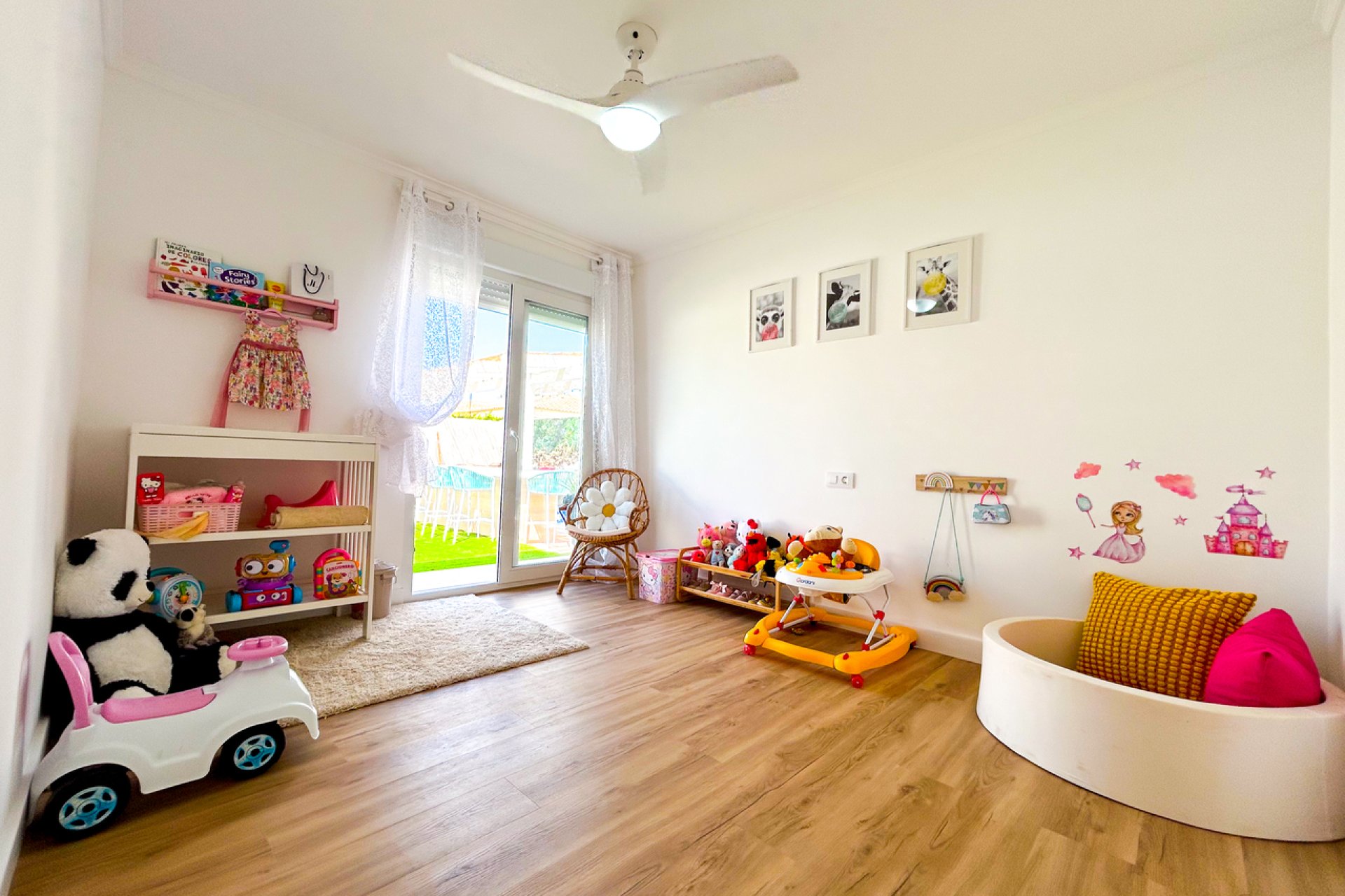 Resale - Villa - Mar de Cristal