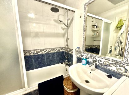 Appartement · Herverkoop - Orihuela Costa · La Zenia · Alicante · Spanje