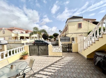 Appartement · Herverkoop - Orihuela Costa · La Zenia · Alicante · Spanje
