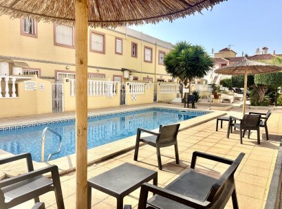 Appartement · Herverkoop - Orihuela Costa · La Zenia · Alicante · Spanje