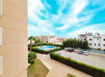 Appartement · Herverkoop - Orihuela Costa · La Zenia · Alicante · Spanje