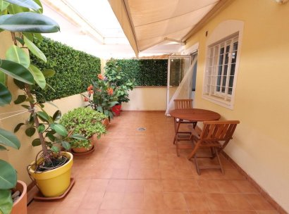 Appartement · Herverkoop - Orihuela Costa · Campoamor · Alicante · Spanje