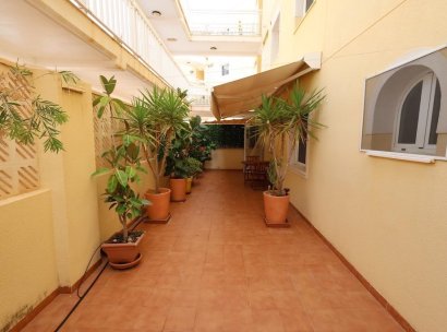 Appartement · Herverkoop - Orihuela Costa · Campoamor · Alicante · Spanje