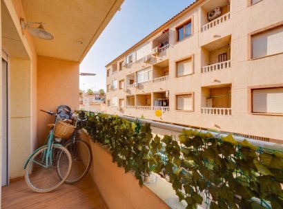 Appartement · Herverkoop - Torrevieja · Playa de los Naufragos · Alicante · Spanje