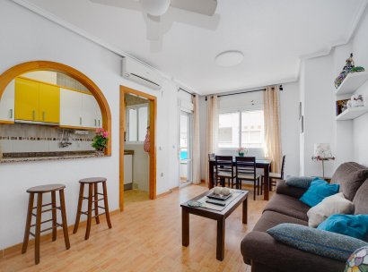 Appartement · Herverkoop - Torrevieja · Playa del Acequión · Alicante · Spanje