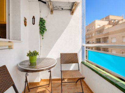Appartement · Herverkoop - Torrevieja · Playa del Acequión · Alicante · Spanje