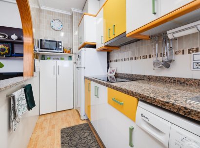 Appartement · Herverkoop - Torrevieja · Playa del Acequión · Alicante · Spanje