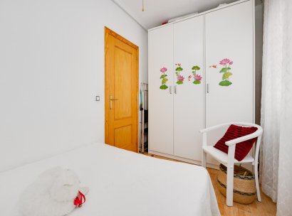 Appartement · Herverkoop - Torrevieja · Playa del Acequión · Alicante · Spanje