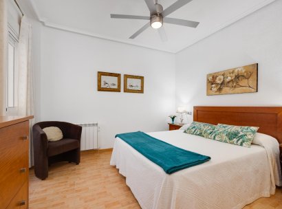 Appartement · Herverkoop - Torrevieja · Playa del Acequión · Alicante · Spanje