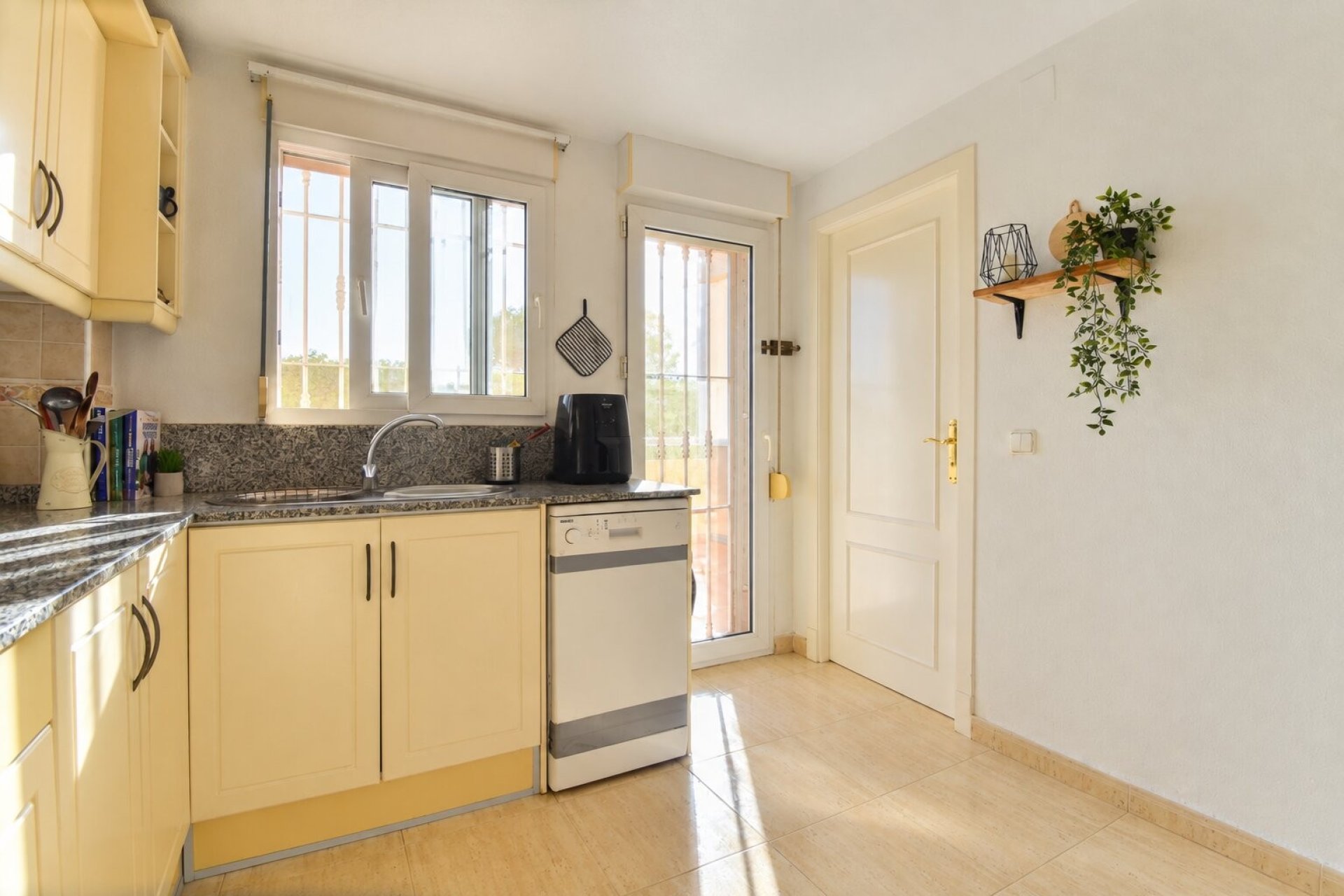 Herverkoop - Villa - Orihuela Costa