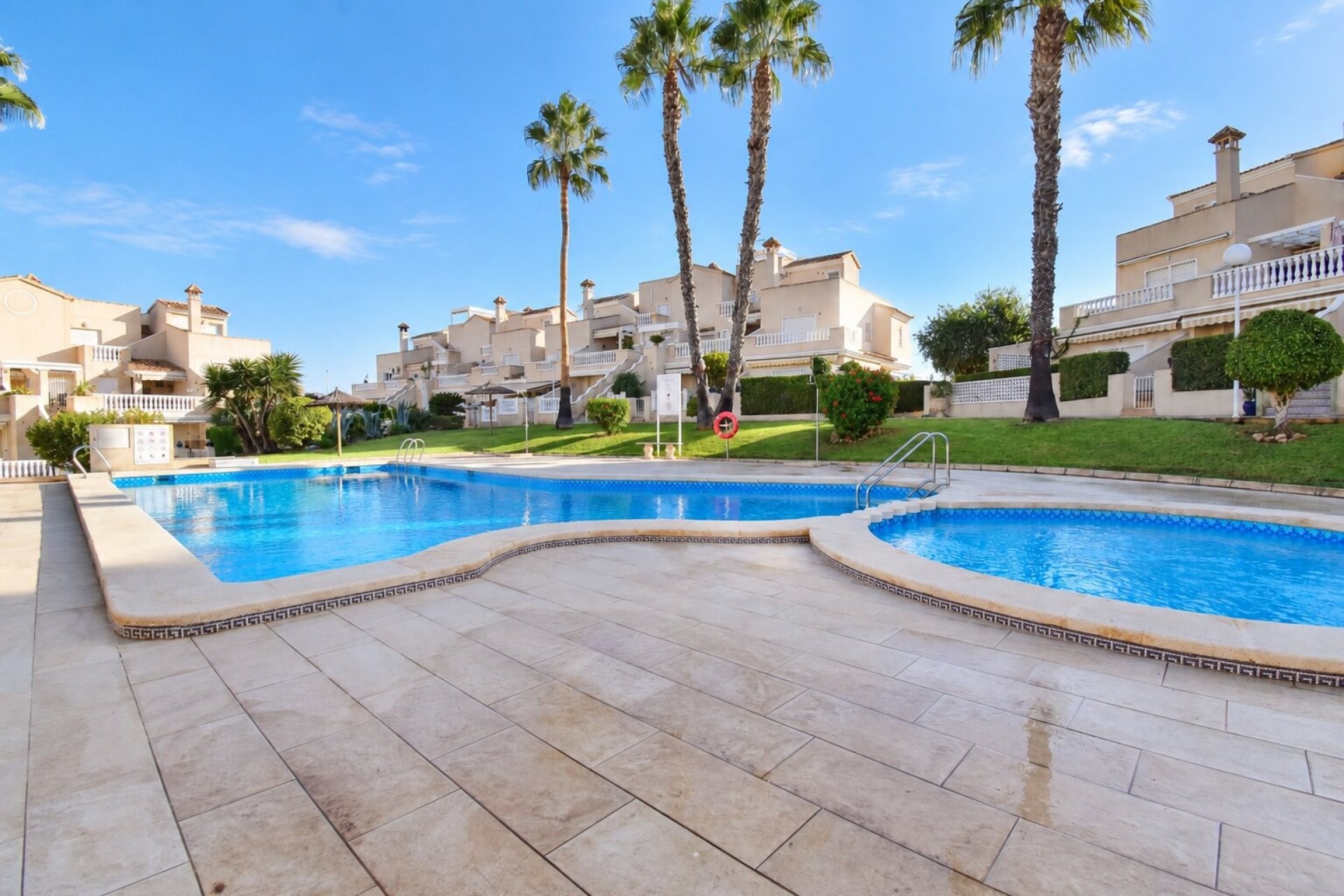 Herverkoop - Villa - Orihuela Costa