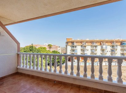 Appartement · Herverkoop - Torrevieja · La Mata pueblo · Alicante · Spanje