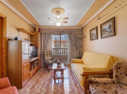 Appartement · Herverkoop - Torrevieja · La Mata pueblo · Alicante · Spanje