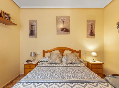 Appartement · Herverkoop - Torrevieja · La Mata pueblo · Alicante · Spanje