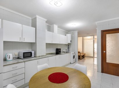 Appartement · Herverkoop - Torrevieja · Centro · Alicante · Spanje