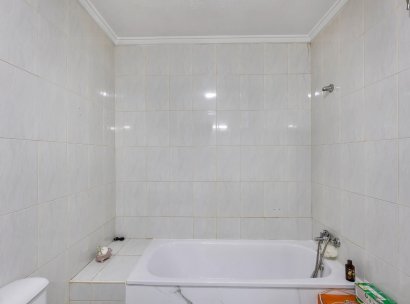 Appartement · Herverkoop - Torrevieja · Centro · Alicante · Spanje