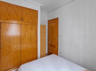 Appartement · Herverkoop - Torrevieja · Estacion de autobuses · Alicante · Spanje