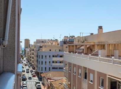 Appartement · Herverkoop - Torrevieja · Estacion de autobuses · Alicante · Spanje