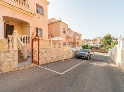 Villa · Wiederverkauf - Orihuela Costa · Playa Flamenca · Alicante · Spanien