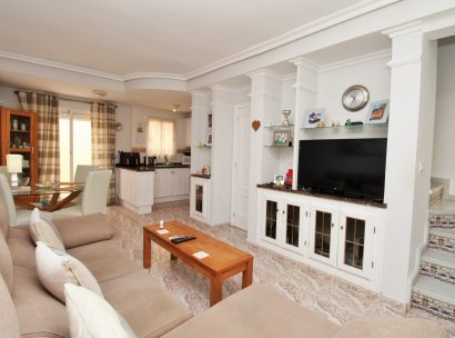 Villa · Wiederverkauf - Orihuela Costa · Villamartín · Alicante · Spanien