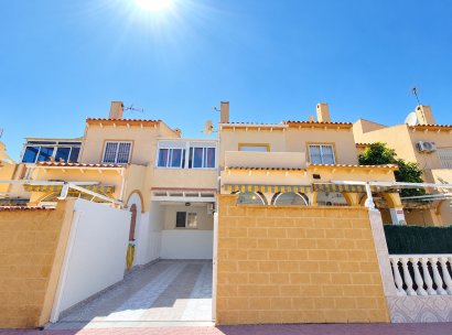 Villa · Herverkoop - Orihuela Costa · Playa Flamenca · Alicante · Spanje