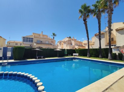 Villa · Herverkoop - Orihuela Costa · Playa Flamenca · Alicante · Spanje
