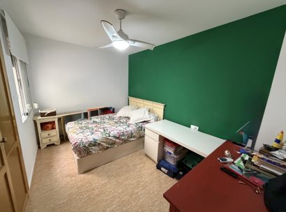 Wohnung · Wiederverkauf - Pilar de la Horadada · Alicante · Spanien