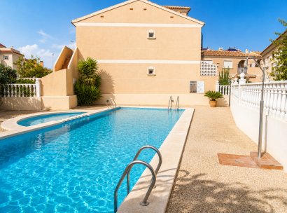Villa · Herverkoop - Orihuela Costa · La Zenia · Alicante · Spanje