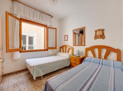Villa · Herverkoop - Torrevieja · Playa del Acequión · Alicante · Spanje