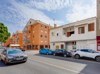 Villa · Herverkoop - Torrevieja · Playa del Acequión · Alicante · Spanje