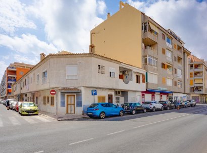 Villa · Herverkoop - Torrevieja · Playa del Acequión · Alicante · Spanje