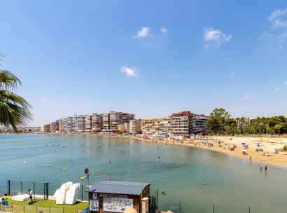 Villa · Herverkoop - Torrevieja · Playa del Acequión · Alicante · Spanje