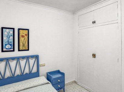 Appartement · Herverkoop - Torrevieja · Playa de los Locos · Alicante · Spanje