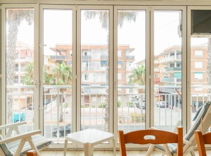 Appartement · Herverkoop - Torrevieja · Playa de los Naufragos · Alicante · Spanje