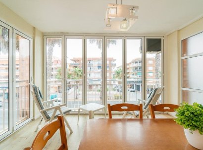 Appartement · Herverkoop - Torrevieja · Playa de los Naufragos · Alicante · Spanje