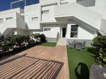 Appartement · Herverkoop - Vistabella · Alicante · Spanje