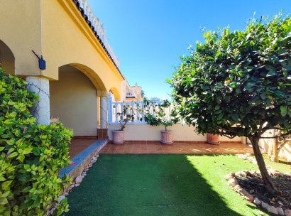 Appartement · Herverkoop - Cabo Roig · Alicante · Spanje