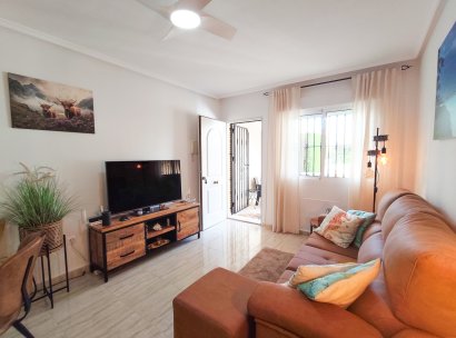 Wohnung · Wiederverkauf - Orihuela Costa · Villamartín · Alicante · Spanien